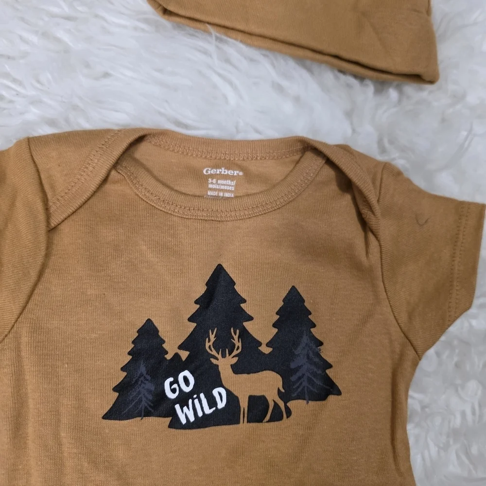 ​Gerber Baby Boy Set (3-6M) - 2 Bodysuits, Hats & Mittens